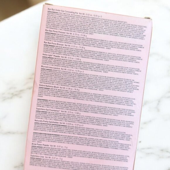 It Cosmetics NEW Girl Beauty Book  Vol. 5 Gold Special Holiday Edition - Picture 10 of 14